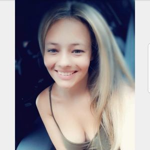 Meet your Posher, Lydia